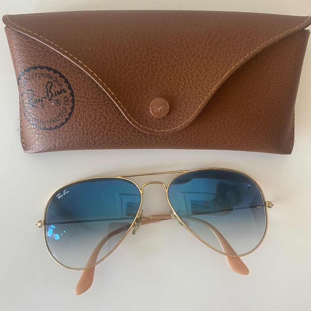 Ray Ban Aviators with original case